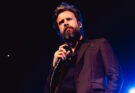 Album „Mahashmashana“ von Father John Misty – alle Informationen & Review